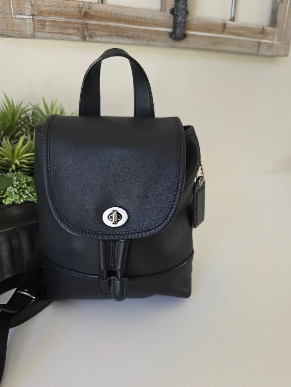 Vintage Coach Daypack 9960 Black Leather Backpack Made In India 2007
